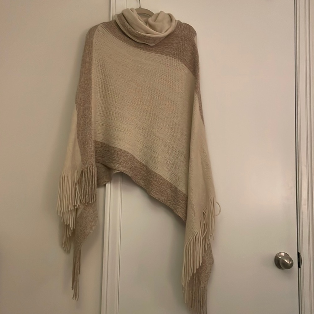 Anthropologie neutral poncho sweater